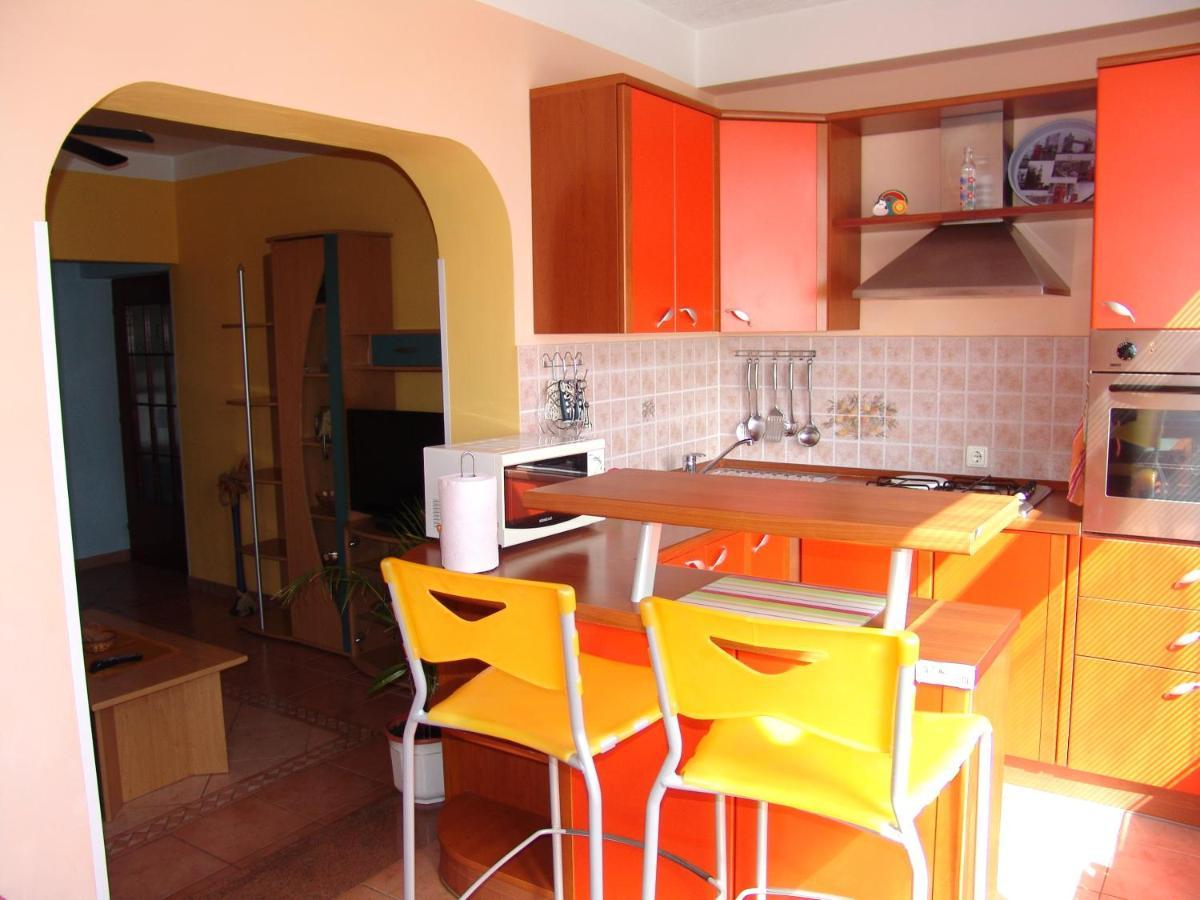 Apartments Bozica Krk Town Exteriör bild