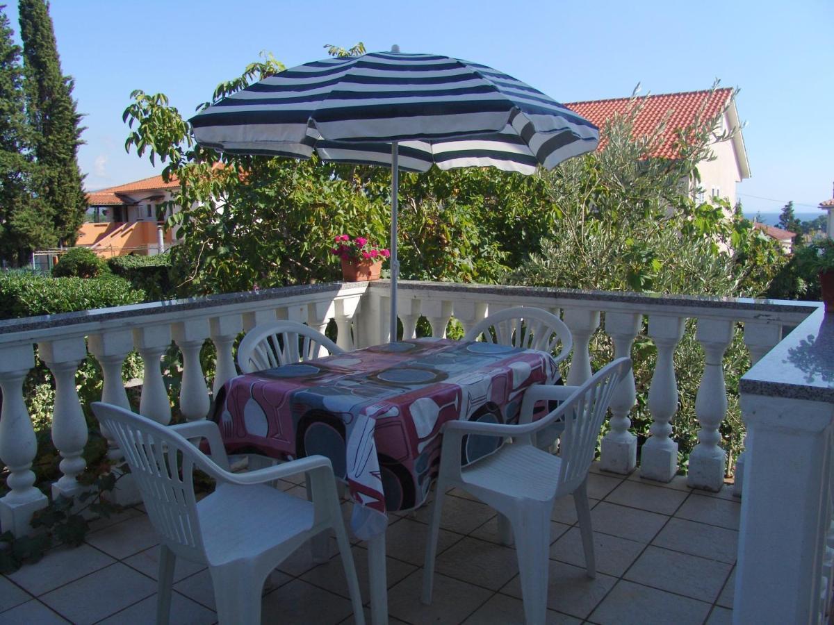 Apartments Bozica Krk Town Exteriör bild
